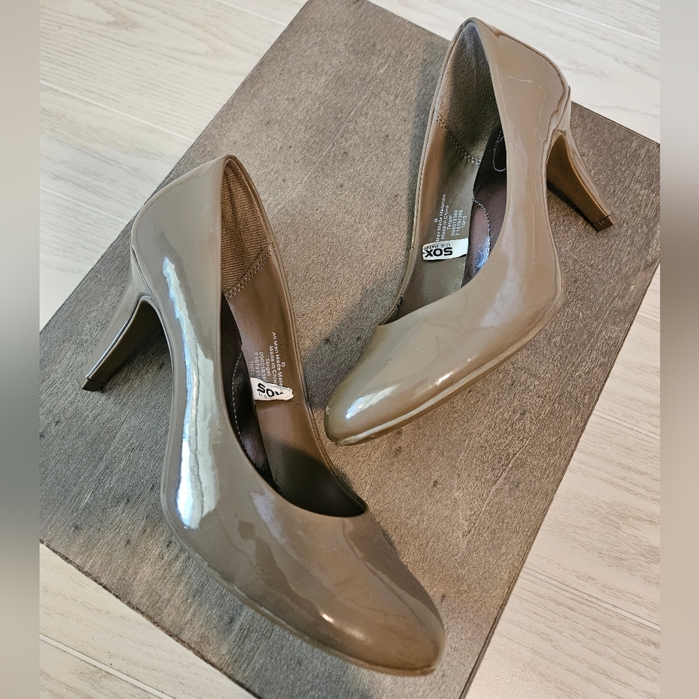 Nude Merona High Heels, Size 8